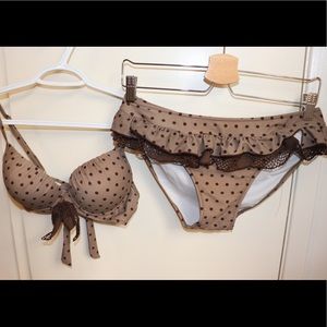 Women’s bikini swim suit